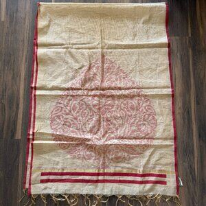 De Moza Ladies Scarf / Wrap Beige with Red Medallion Print